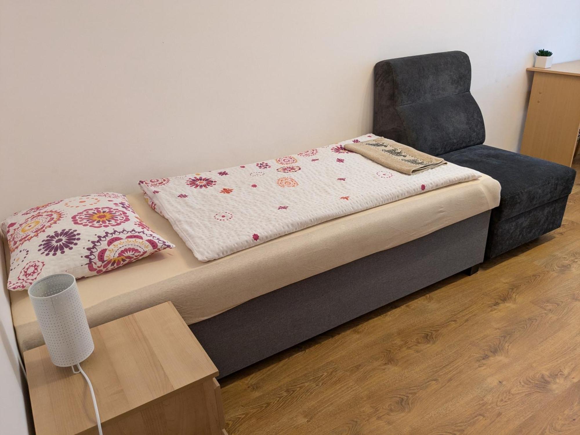 Apartman Bratislava City & Parking Exterior photo